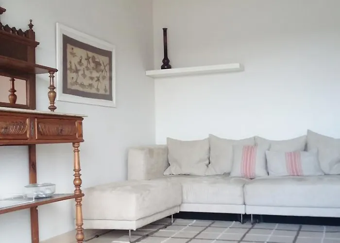 Bellavista Apartment *